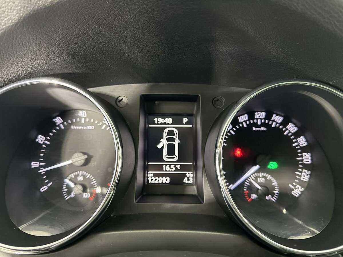 Купить Шкода Йети, 2012, 122 993 км.. Фото: #10