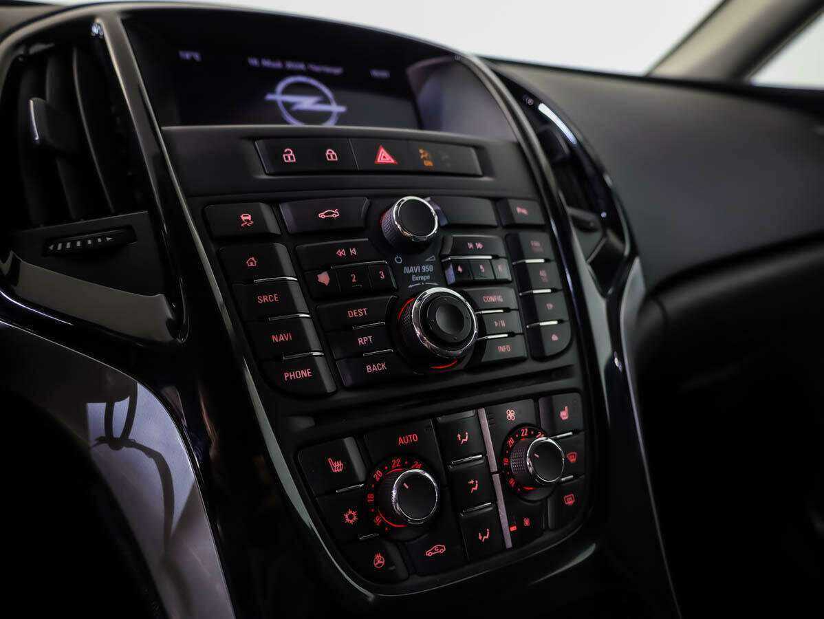 Купить Опель Астра, 2015, 157 394 км.. Фото: #12