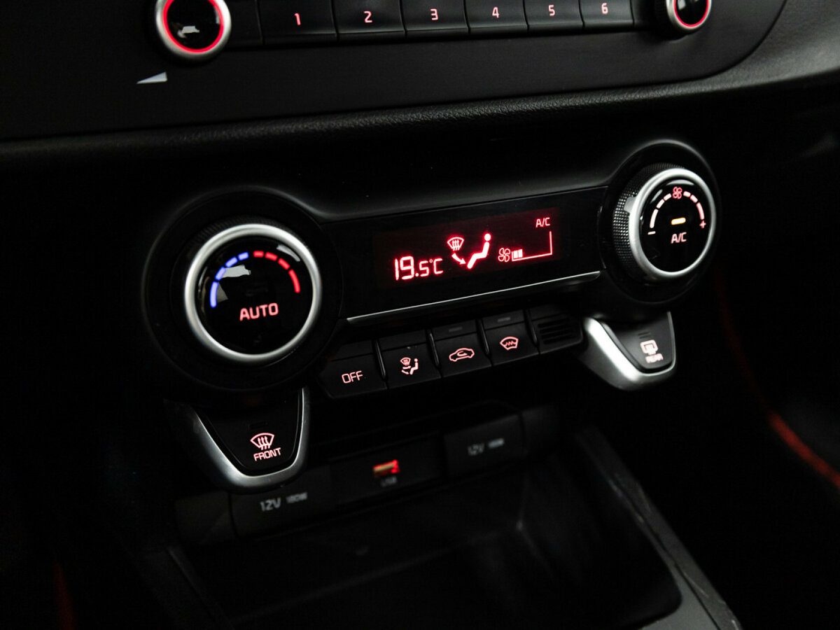 Купить Киа Рио, 2020, 131 778 км.. Фото: #14