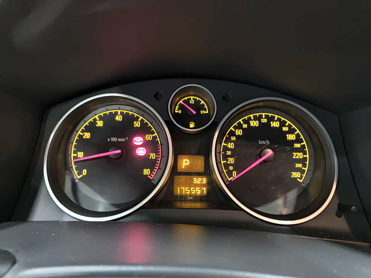 Купить Опель Астра, 2012, 176 000 км.. Фото: #12